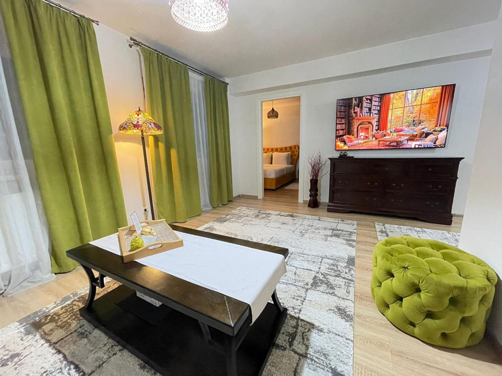 Jsn House - Private Parking & Premium Services บูคาเรสต์ ภายนอก รูปภาพ