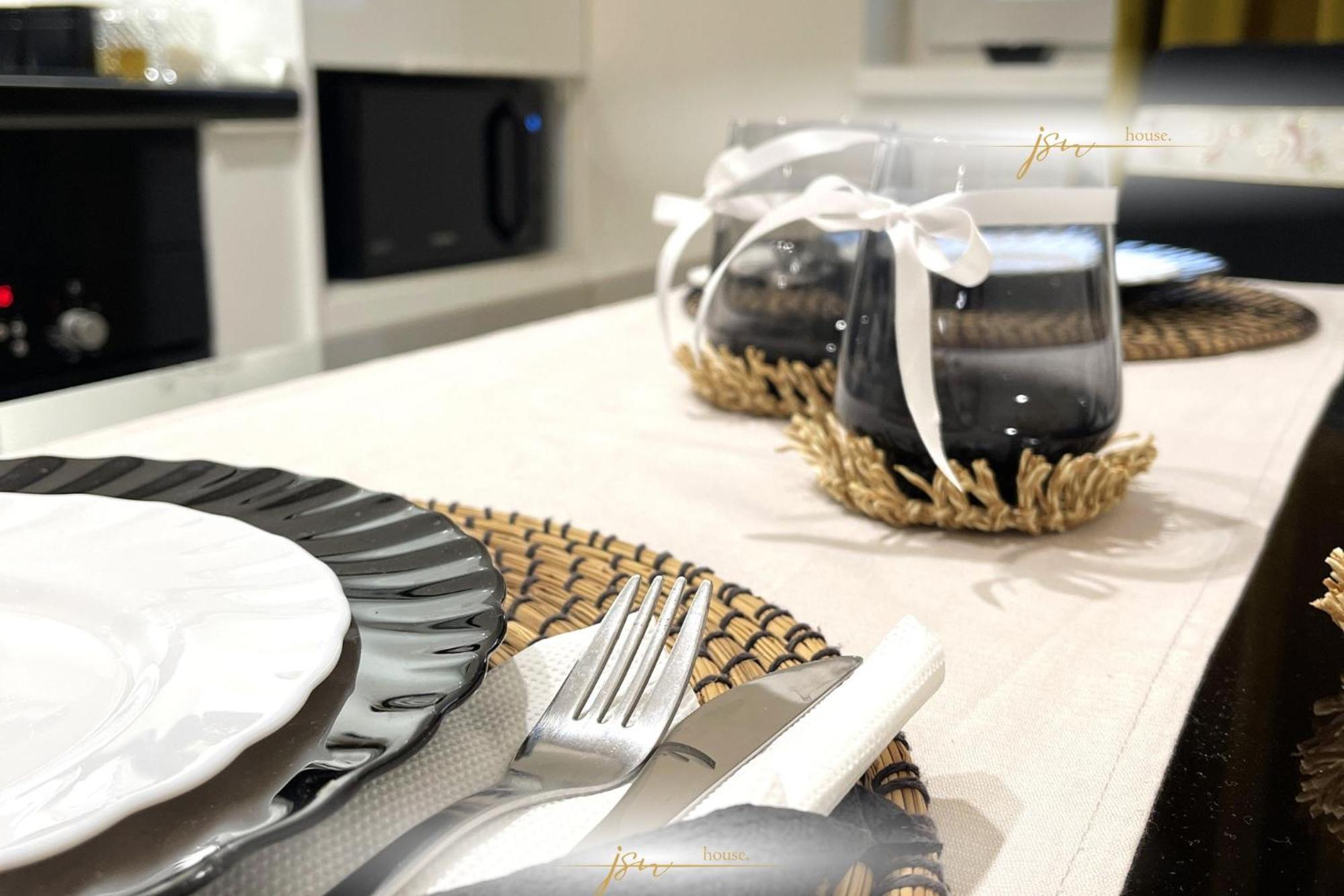 Jsn House - Private Parking & Premium Services บูคาเรสต์ ภายนอก รูปภาพ